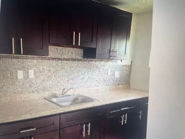 Pompano Beach, FL 33069,3031 NW 4th St