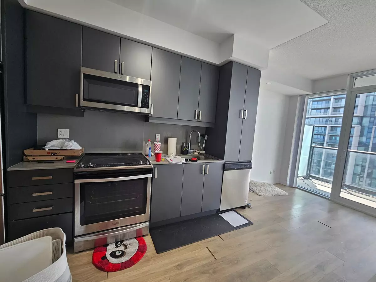 Vaughan, ON L4K 0K2,7895 Jane ST #LPH11
