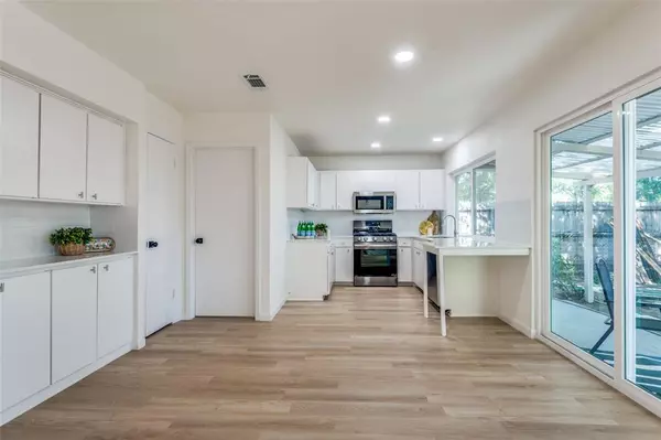 Carrollton, TX 75006,2023 Brentwood Lane