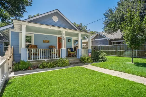 Cleburne, TX 76033,104 S Pendell Avenue