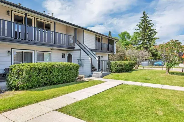 Red Deer, AB T4R 1M8,54 Bell ST #203