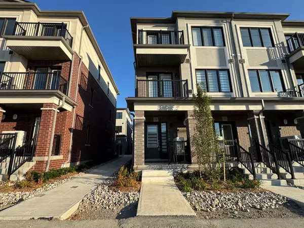 76 Matawin LN, Richmond Hill, ON L4B 0H7
