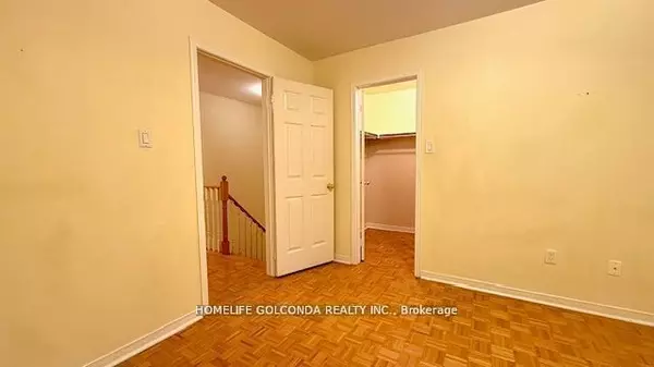 Richmond Hill, ON L4B 4E3,82 Ellesmere ST