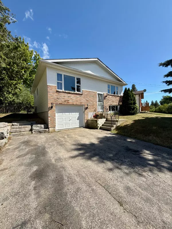 Brock, ON L0K 1A0,449 May ST