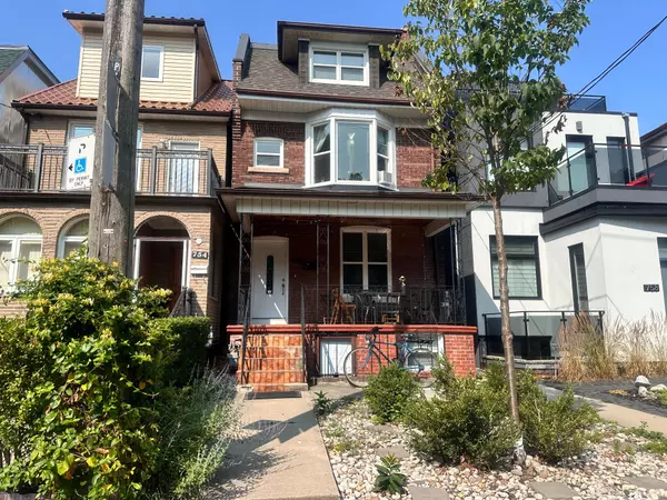 756 Crawford ST #Lower, Toronto W02, ON M6G 3K3