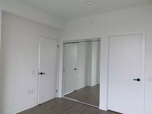 Mississauga, ON L5M 2T2,2495 Eglinton AVE #1103