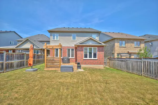 St. Catharines, ON L2P 0A2,6 Alex Grant PL