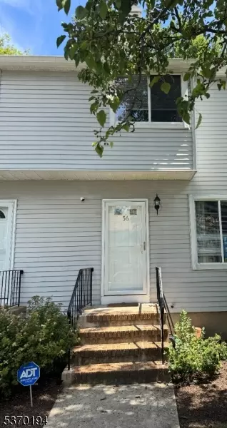 56 Woodland Dr, Roselle Boro, NJ 07203