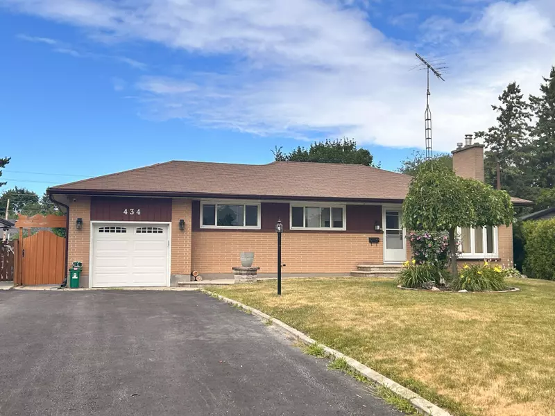 434 Bader AVE #Main, Oshawa, ON L2J 3E8