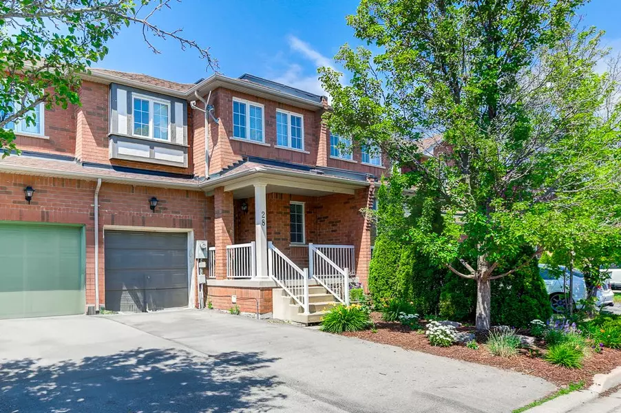 28 CHARLES STURDY RD, Markham, ON L6C 3E8