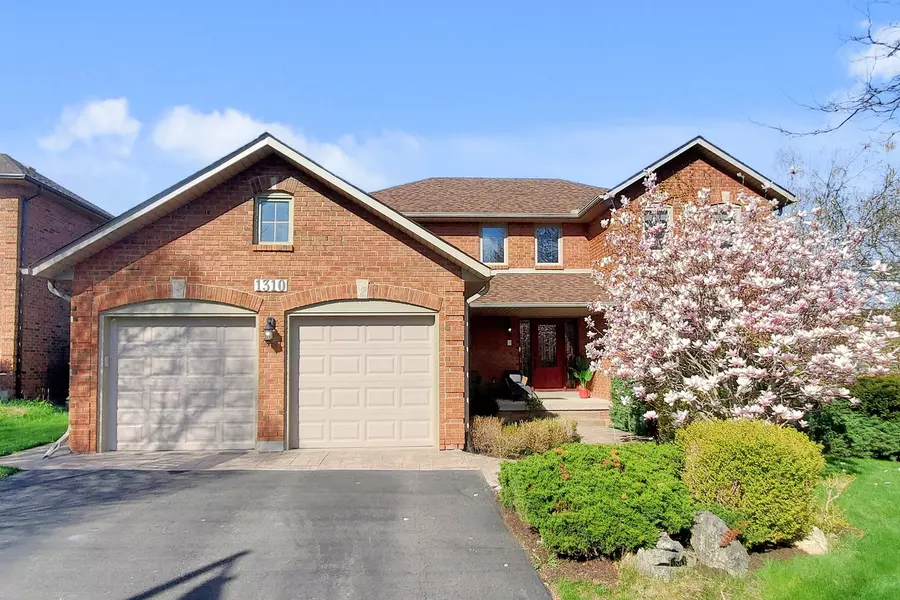 1310 Golden Meadow TRL, Oakville, ON L6H 4L8