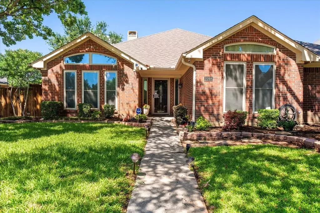 Lewisville, TX 75067,2098 Amber Court