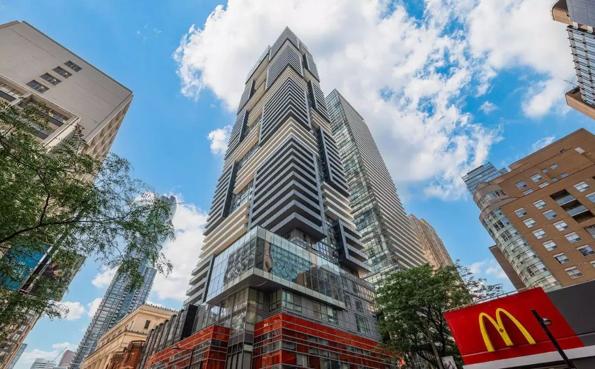 Toronto C01, ON M4Y 0E9,7 Grenville ST #1909