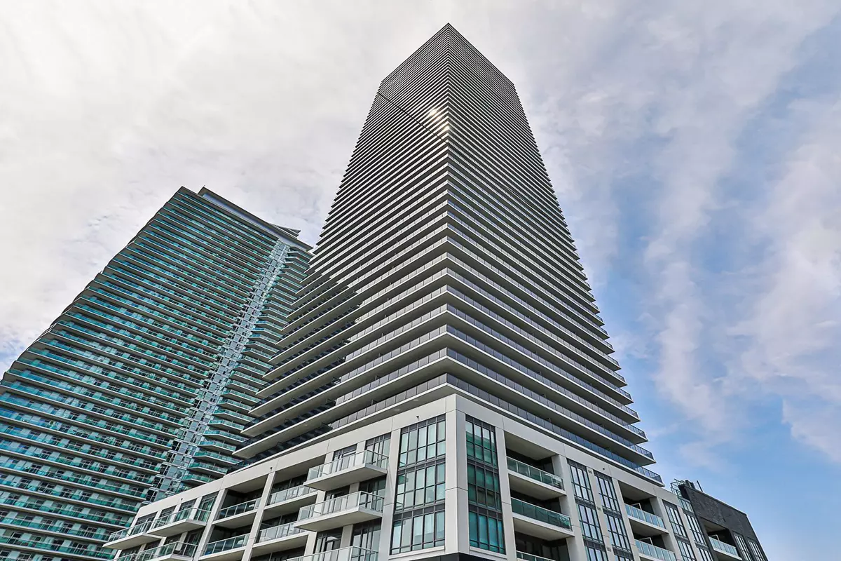 Toronto W06, ON M8V 0C5,70 ANNIE CRAIG DR #4605