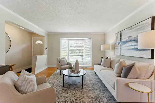 Calgary, AB T3E 4X9,57 Gladeview CRES SW