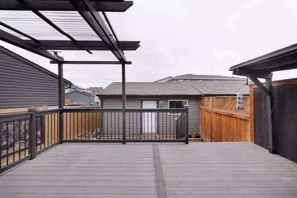 Calgary, AB T2X 2H6,134 Walgrove DR Southeast