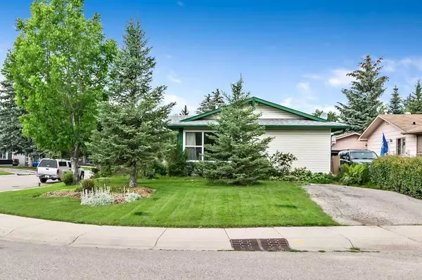 Okotoks, AB T1S 1C9,127 Thorson CRES