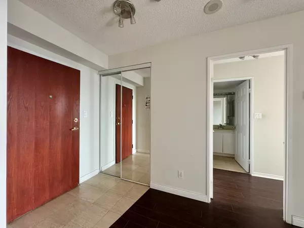 Toronto C14, ON M2N 3N5,18 Hillcrest AVE #1908
