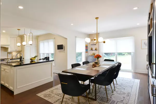 Oakville, ON L6M 2B9,1332 Outlook TER