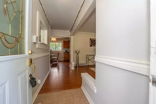 Cambridge, ON N1S 1B1,5 Clearview DR