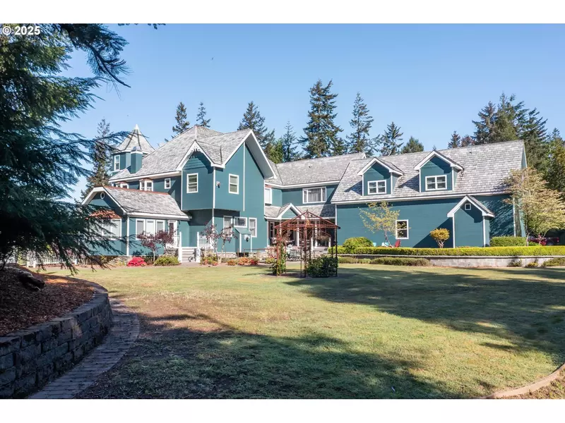 54980 MORRISON RD, Bandon, OR 97411