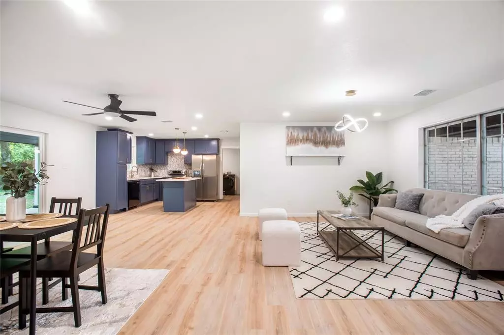 Fort Worth, TX 76116,6963 Pinon Street