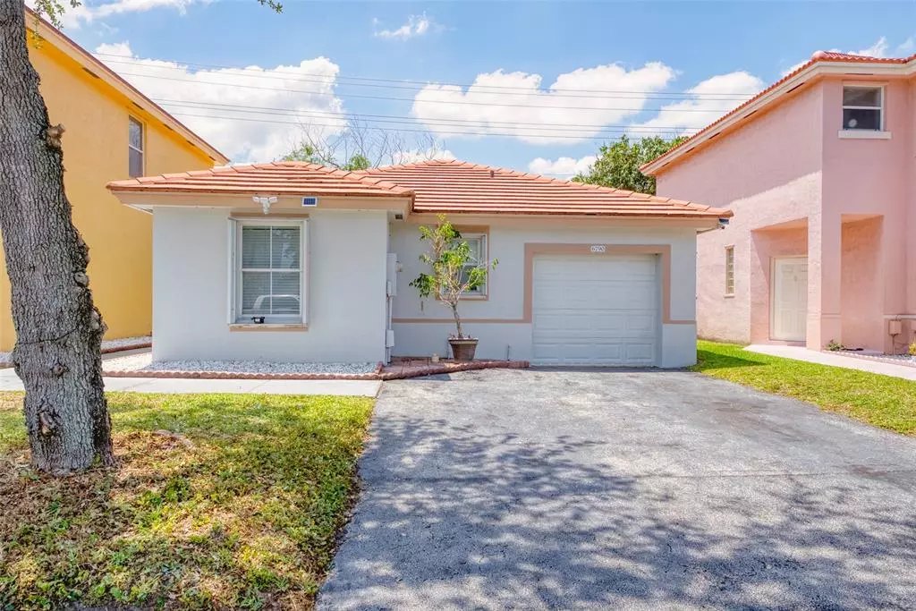 Tamarac, FL 33321,6790 NW 69th Ct