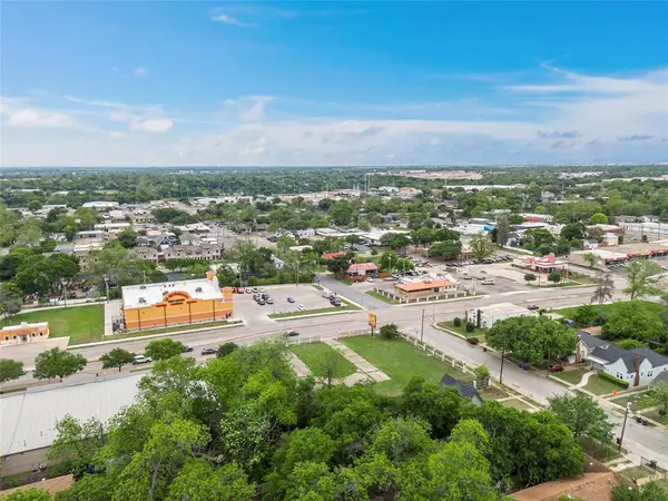 Waco, TX 76707,2217-2221 W Waco Drive #2221