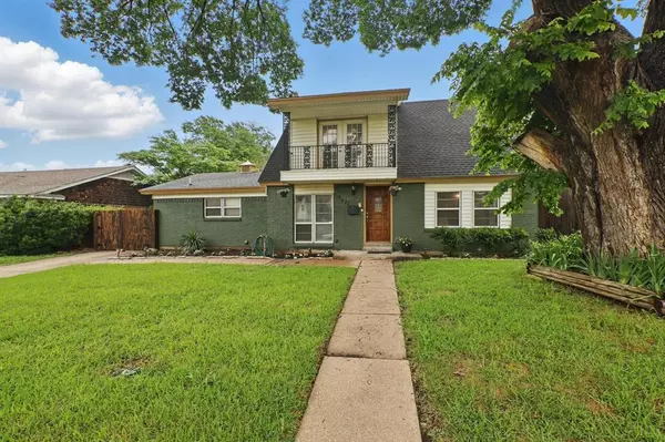 8422 Capriola Lane, Dallas, TX 75228