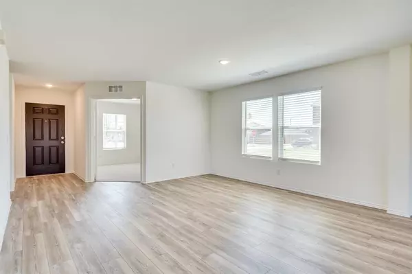 Fort Worth, TX 76052,16048 Isles Drive