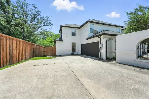 Trophy Club, TX 76262,3 Glen Eagles Court