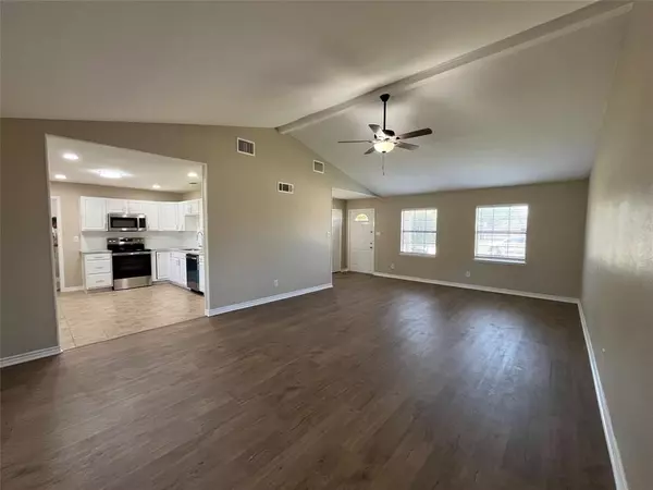 Allen, TX 75002,515 English Oak Street