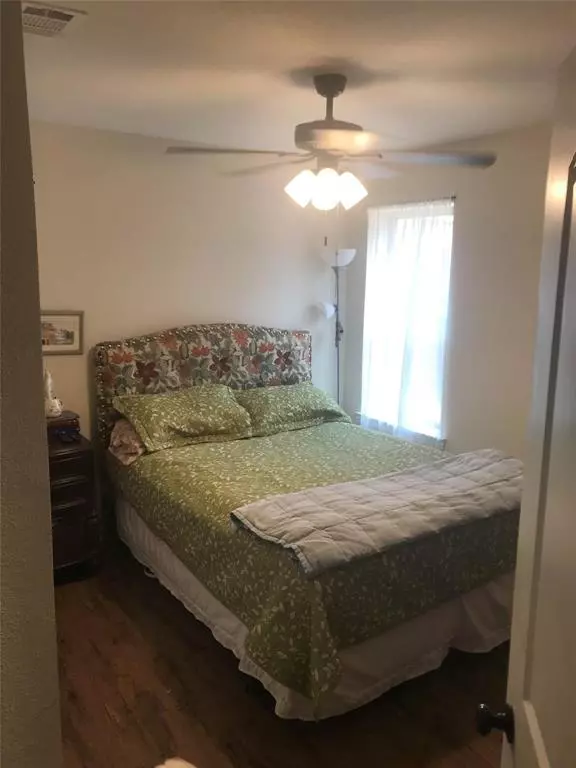 Denison, TX 75021,409 E Maple Row