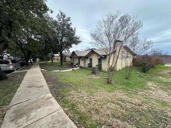 Carrollton, TX 75007,1806 Heymeadow