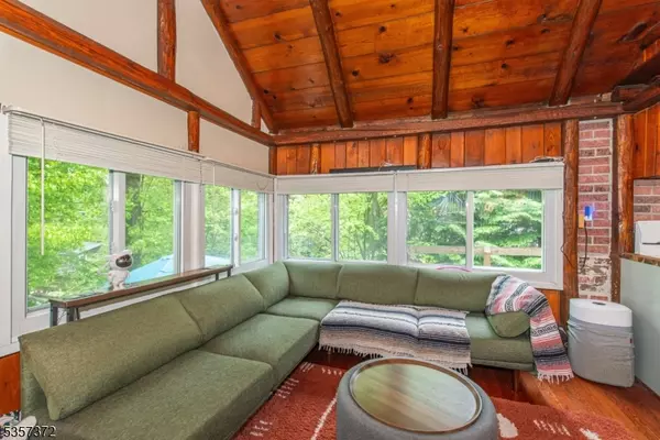 West Milford Twp., NJ 07421,51 Dogwood Ln