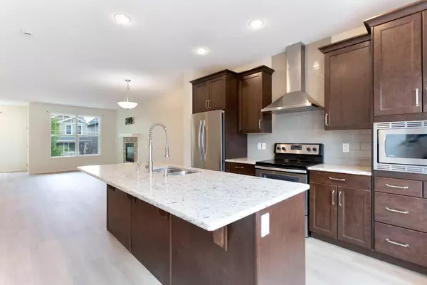 Calgary, AB T3R 0M4,22 Nolanfield TER NW