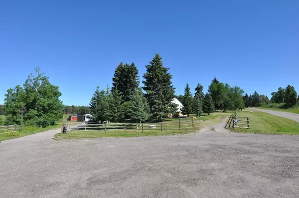 Rural Foothills County, AB T0L 1W2,154033 264 ST W