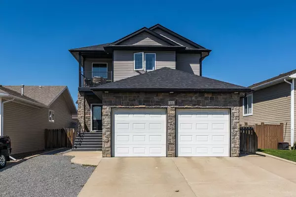 84 Terrace VW NE, Medicine Hat, AB T1C 0A3