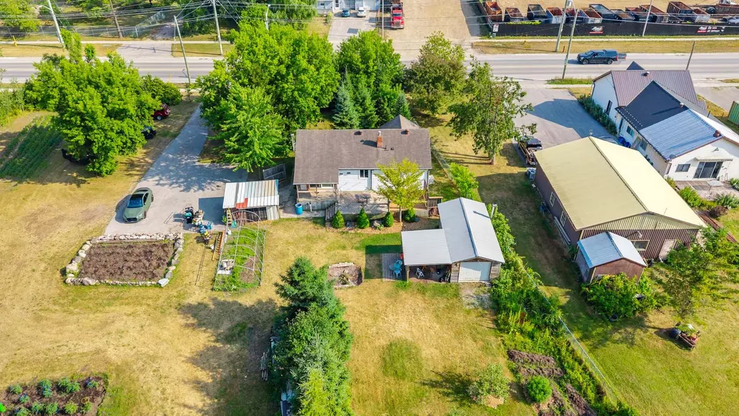 336 Tiffin ST, Barrie, ON L4N 9W7