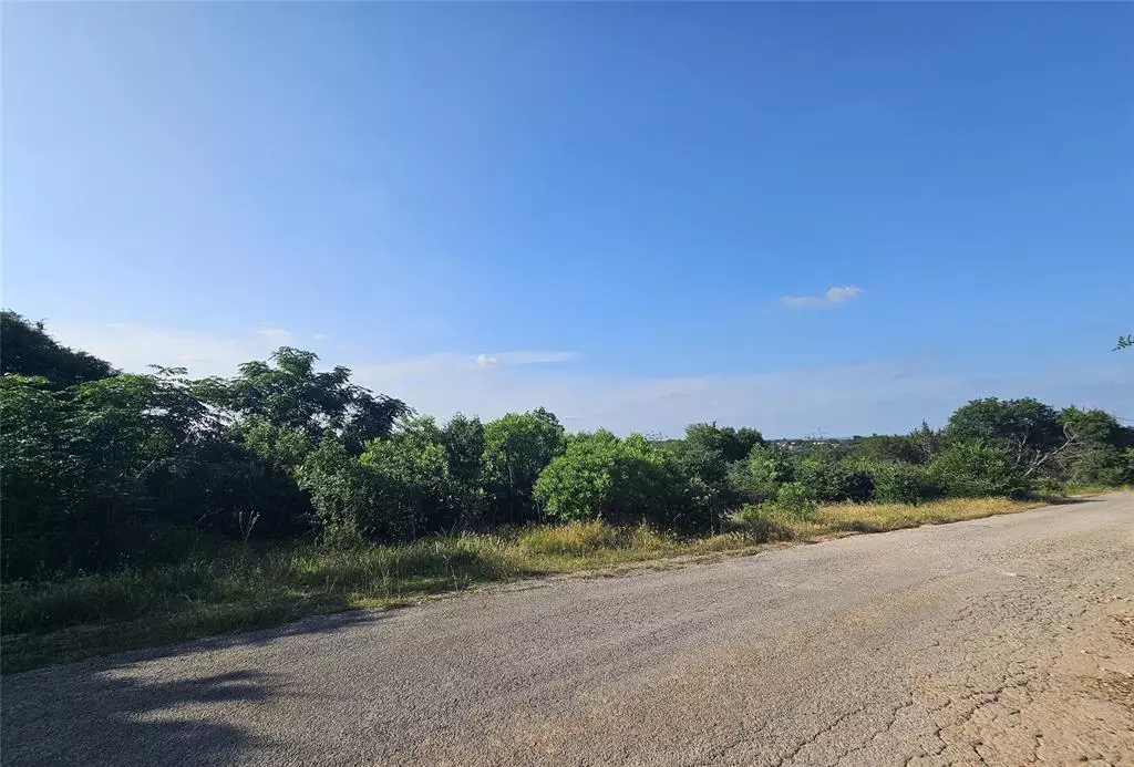 Granbury, TX 76048,2704 Brazos River Drive