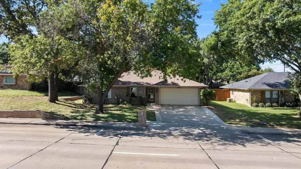 Burleson, TX 76028,213 NE Alsbury Boulevard