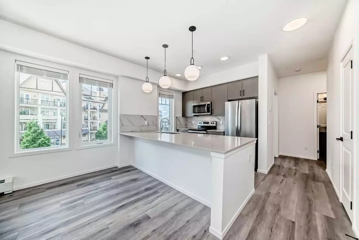 Calgary, AB T3M 4E1,140 Mahogany ST SE #301