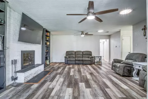 Mineral Wells, TX 76067,1102 Cactus Street