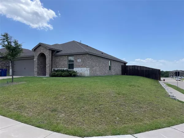 Farmersville, TX 75442,106 University Street
