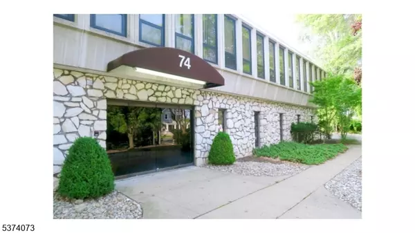 Park Ridge Boro, NJ 07656,74 Pascack Rd