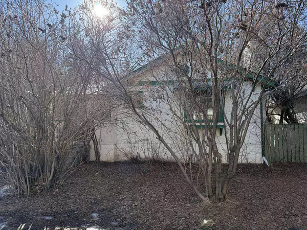 133 10 AVE Northeast, Calgary, AB T2E 0W8