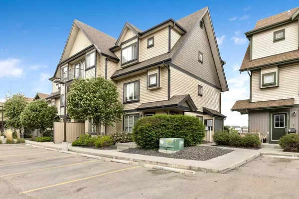 121 Copperpond Common SE #418, Calgary, AB T2Z 5B6