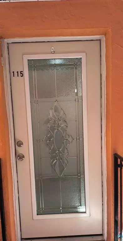 Hialeah, FL 33012,1300 W 47th Pl #115