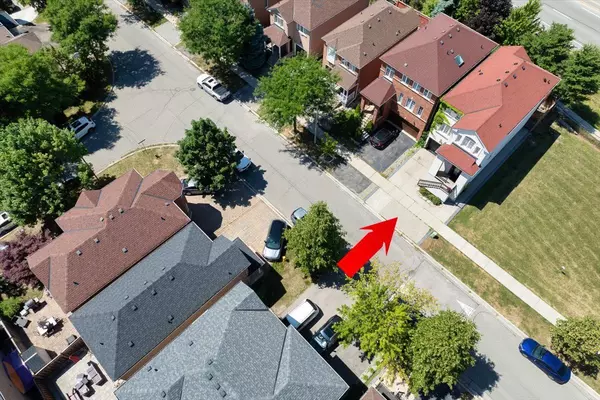 Vaughan, ON L4J 8M4,200 Yellowood CIR