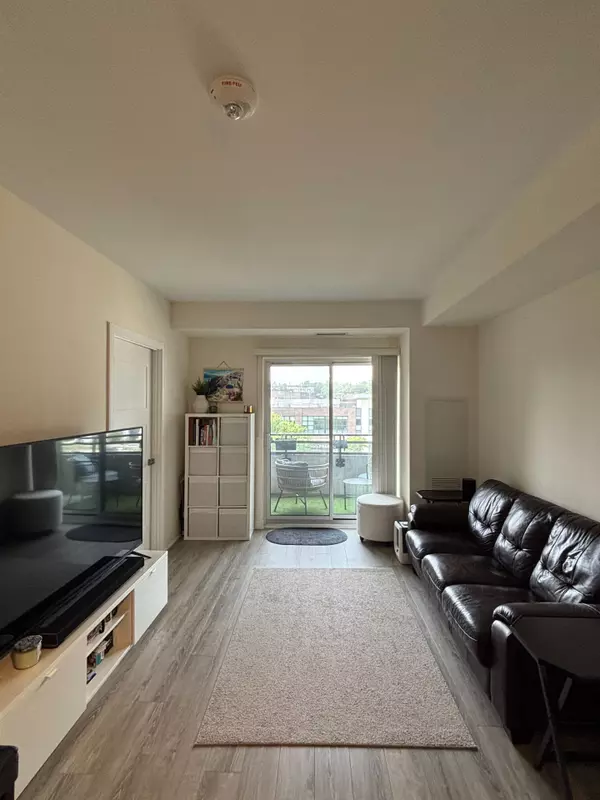Toronto W07, ON M8Y 0C2,1 Neighbourhood LN #404